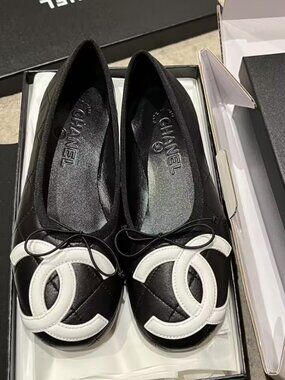 Chanel Quilted Black & White CC Ballet Flats